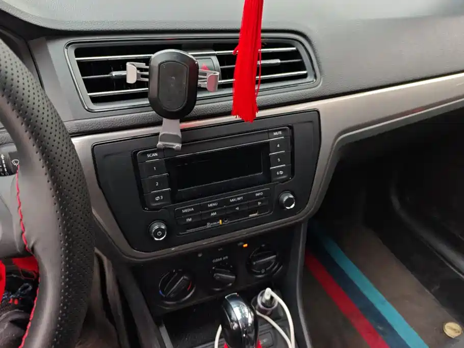 Volkswagen Lavida — миниатюра 13