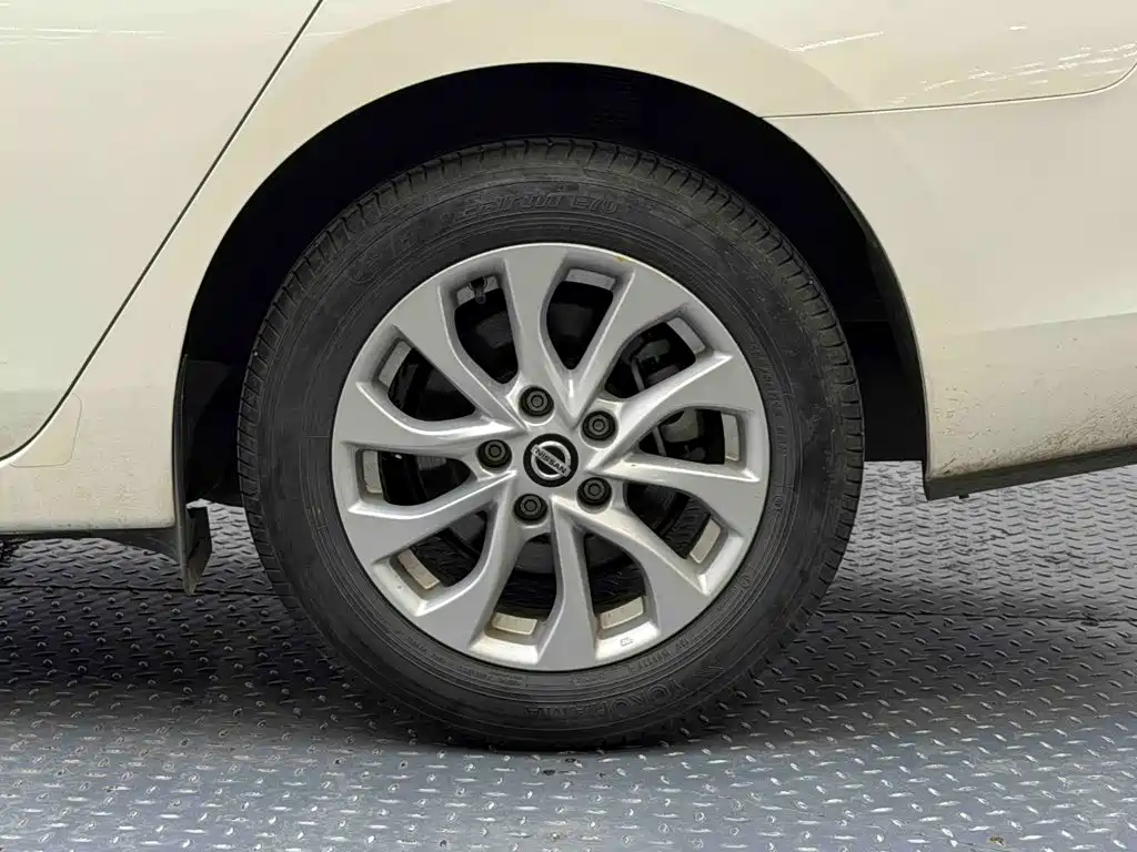 Nissan Sylphy — миниатюра 9