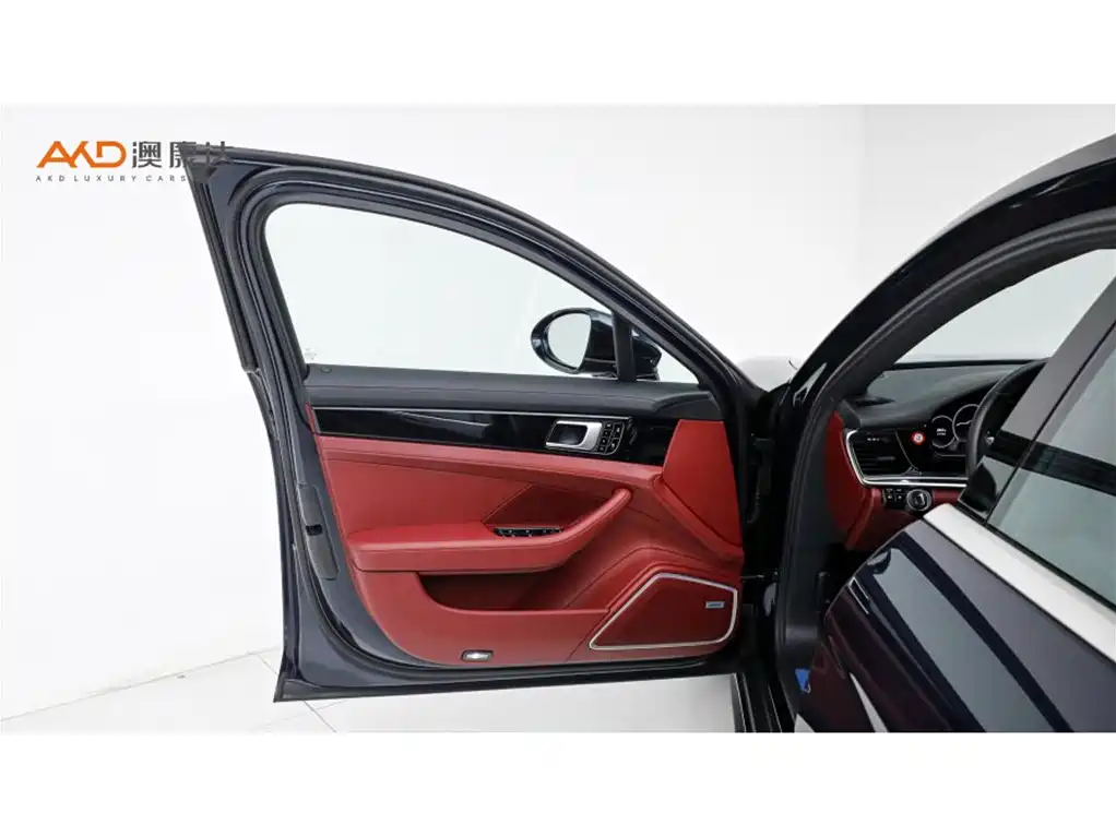 Porsche Panamera — миниатюра 10