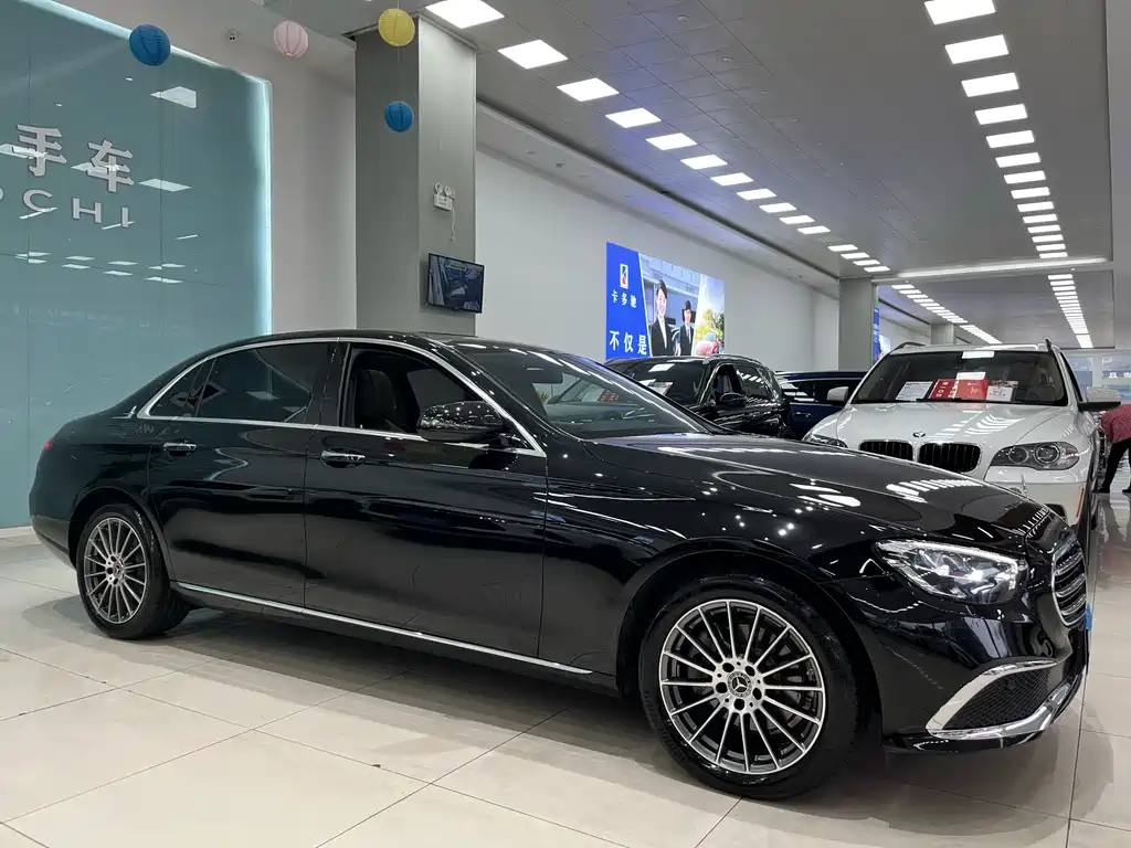 MERCEDES-BENZ  E CLASS