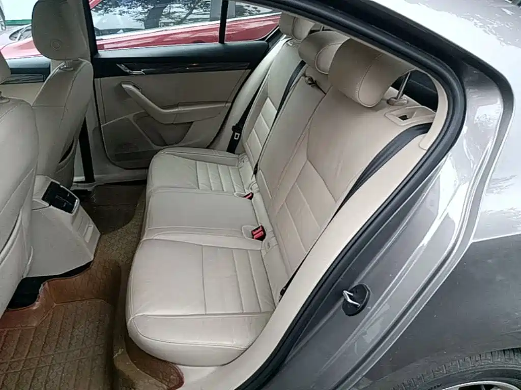 Skoda Octavia — миниатюра 17