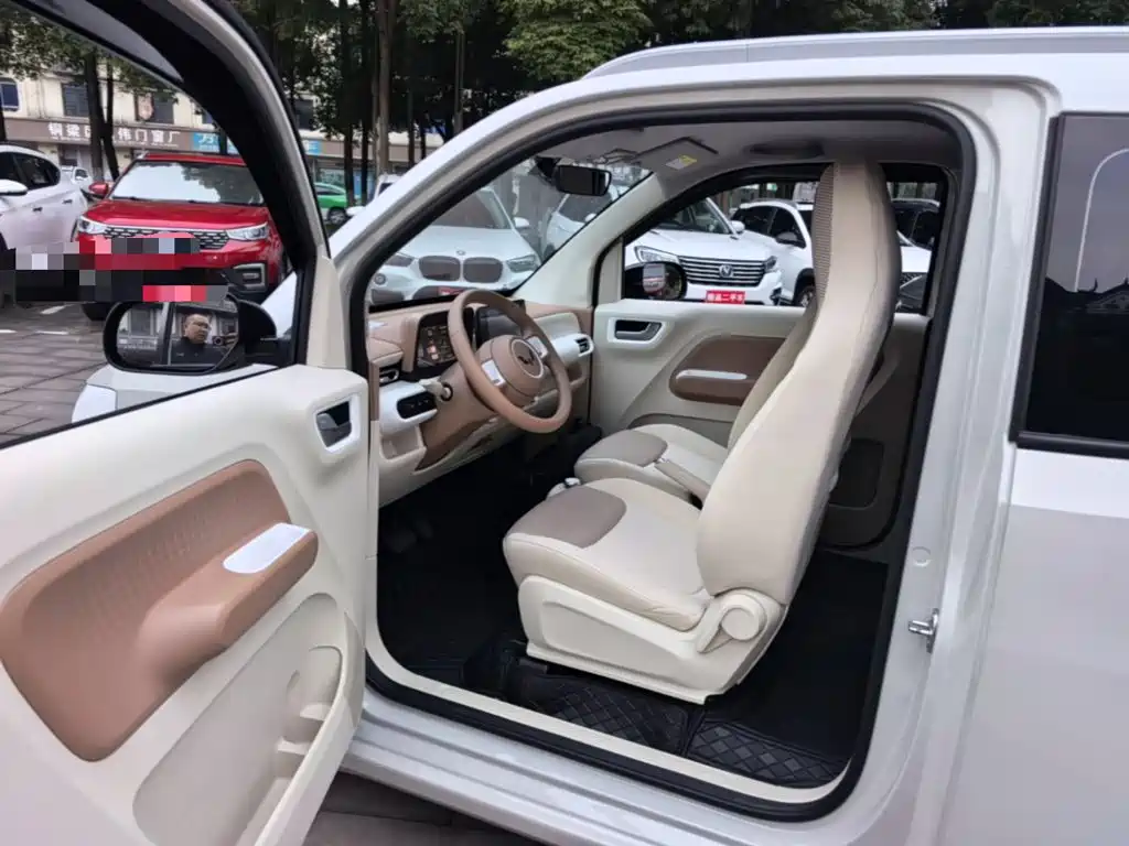 Wuling MINIEV — миниатюра 16