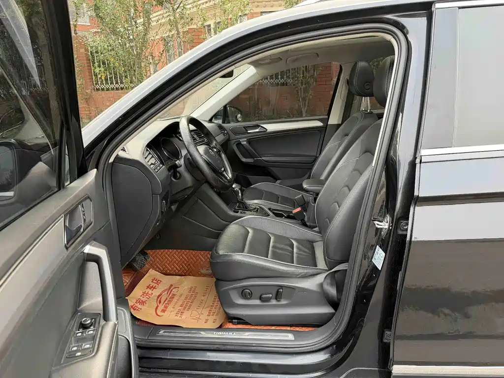 Volkswagen Tiguan L — миниатюра 13