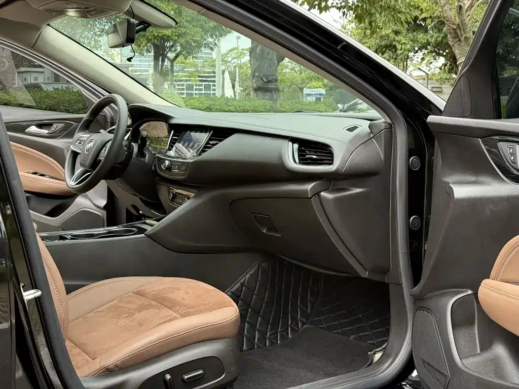 Buick Regal — миниатюра 8