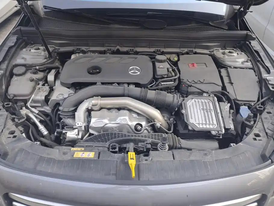 Mercedes-Benz GLB — миниатюра 10