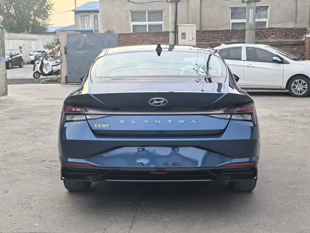 Hyundai Elantra — миниатюра 5
