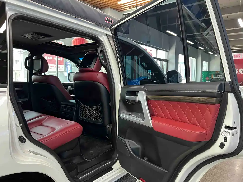 Toyota Land Cruiser 2013 4.0L AT