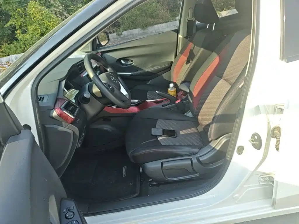 Nissan Bluebird — миниатюра 15