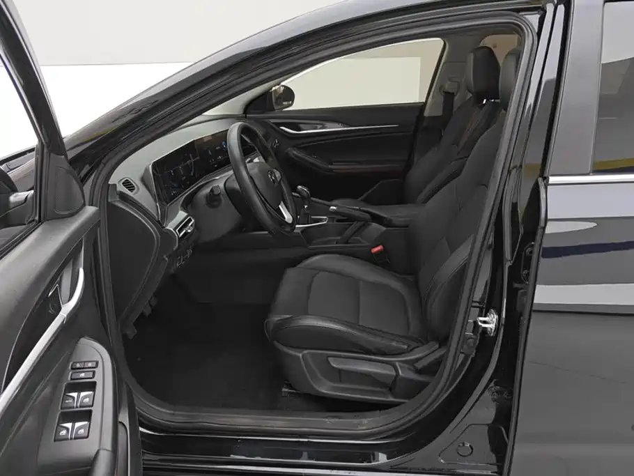 Changan Eado — миниатюра 9