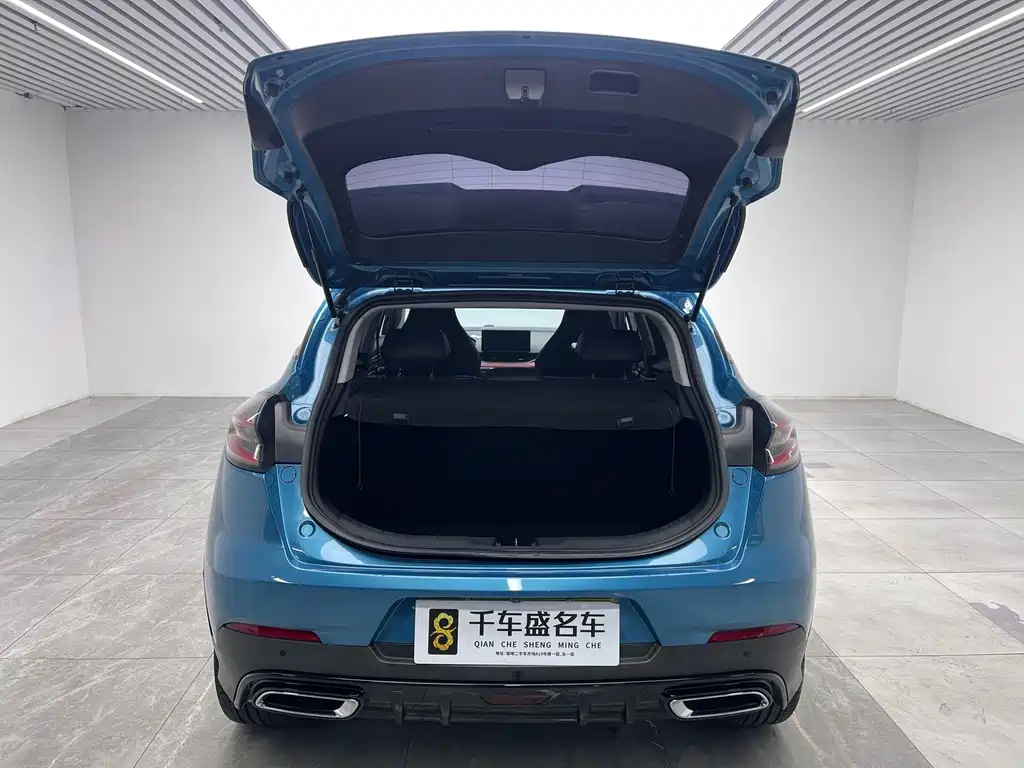 Geely Emgrand S - фото 10