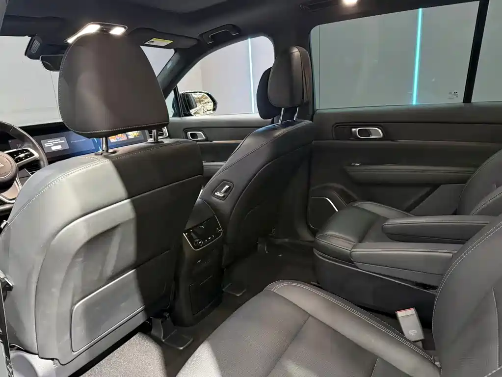Li Auto Li ONE — миниатюра 10