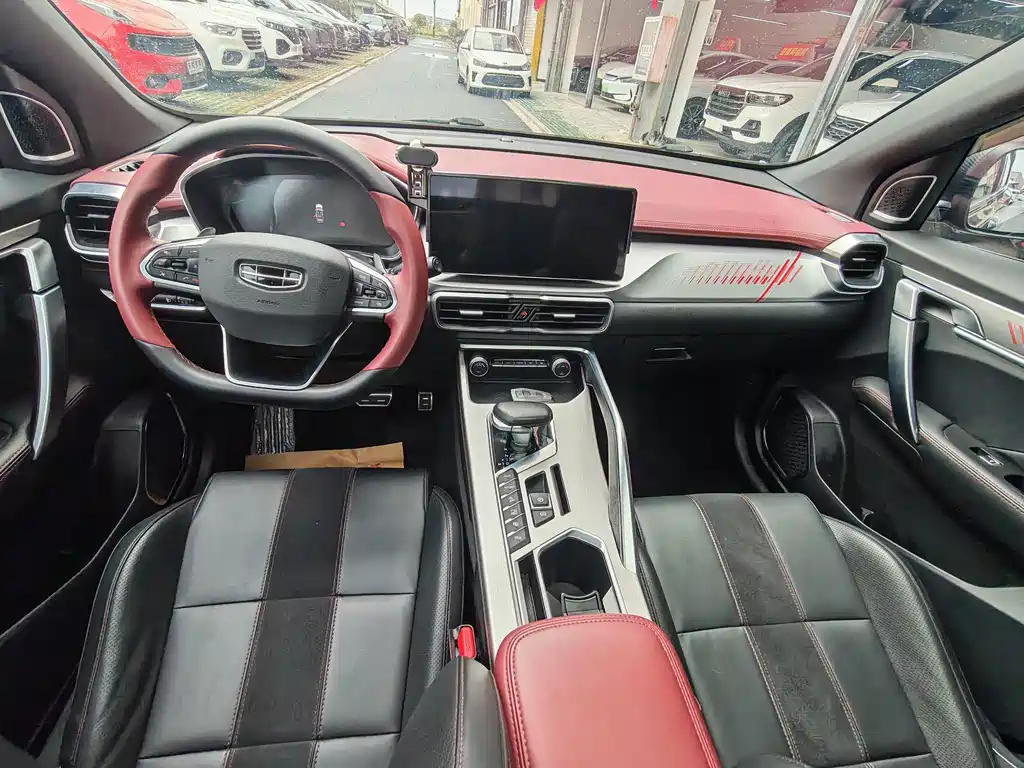 Geely Binyue — миниатюра 6