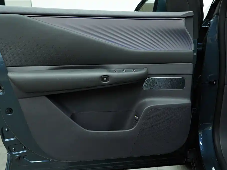 Nissan 日产NX8 — миниатюра 12