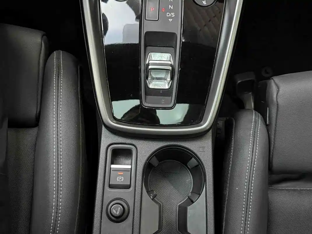 Audi A3 2023 Silver/gray из Китая, фото 2