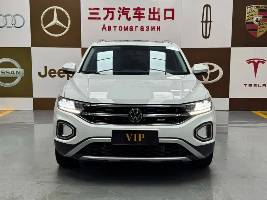 Volkswagen T-Roc — миниатюра 2
