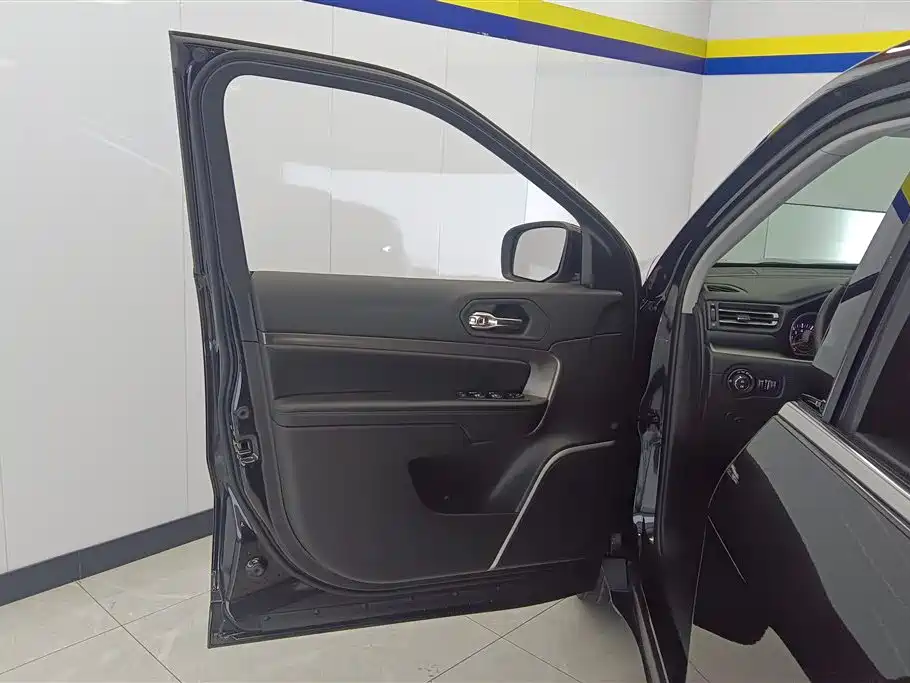 JEEP GRAND COMMANDER