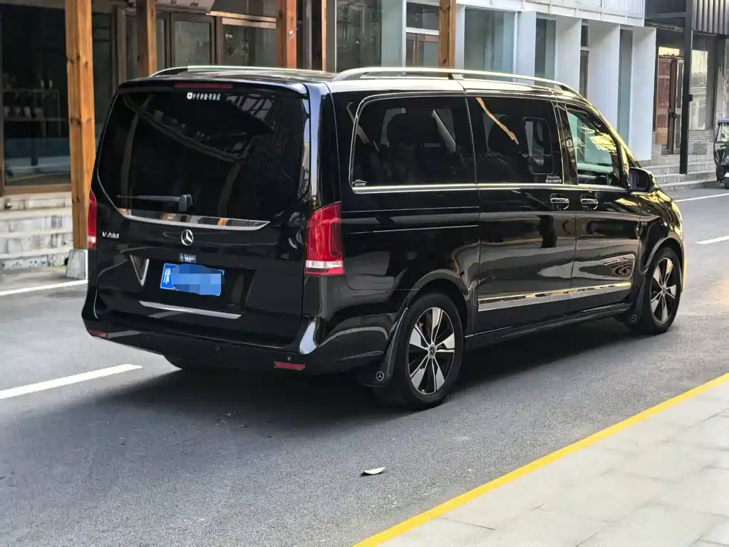 MERCEDES-BENZ V CLASS