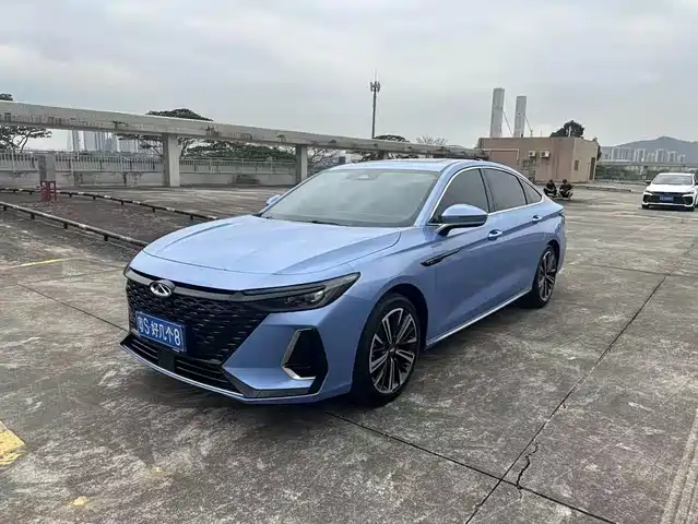 Chery Arrizo 8