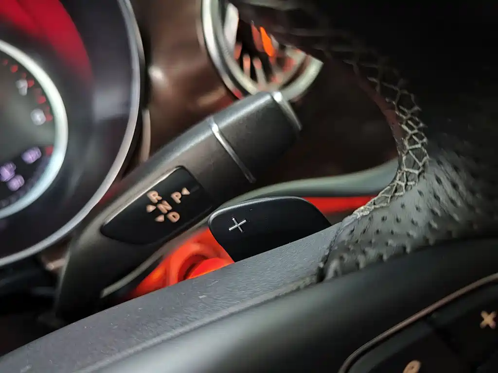 MERCEDES-BENZ V CLASS