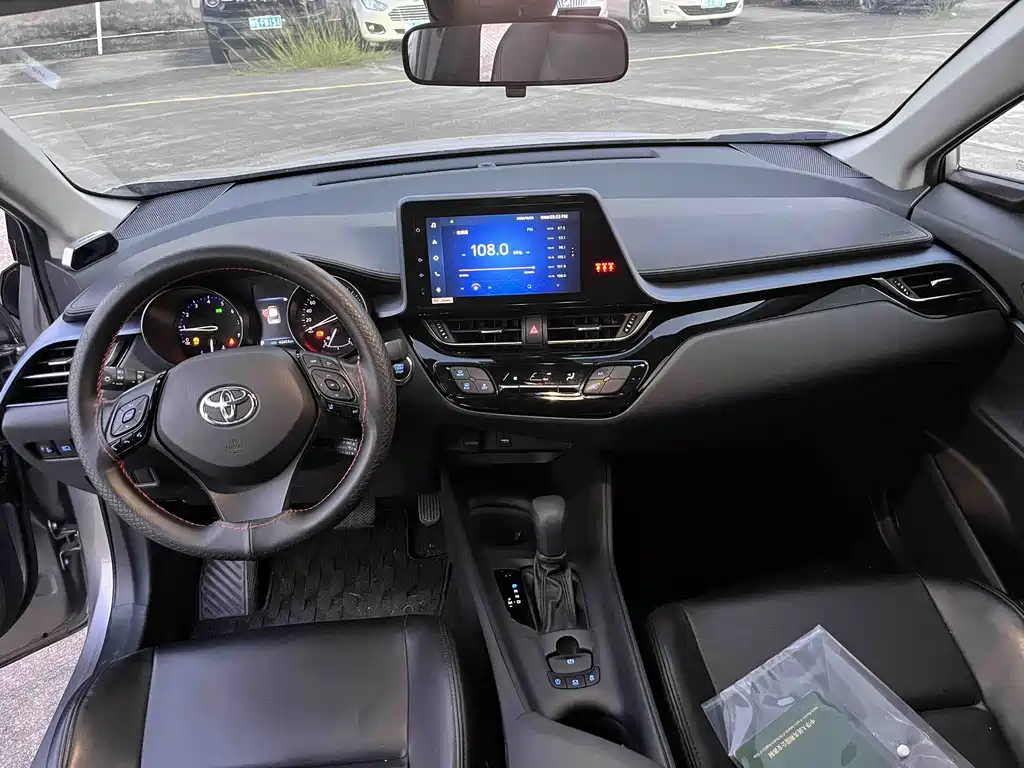 Toyota IZOA — миниатюра 9