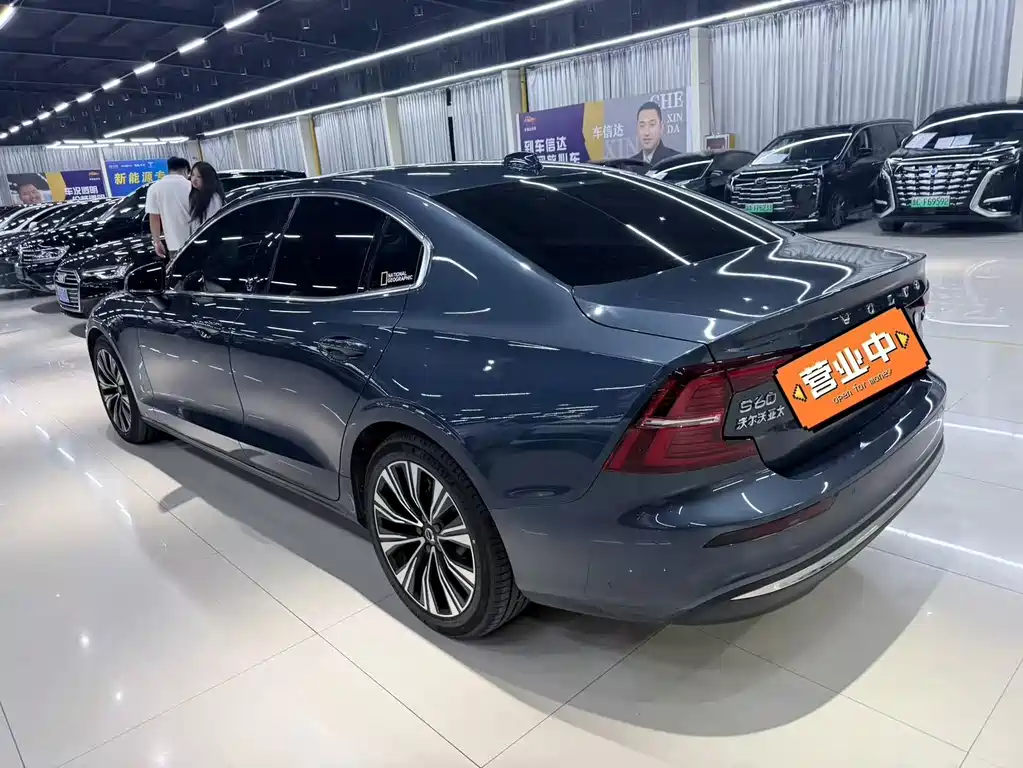 Volvo S60 — миниатюра 4
