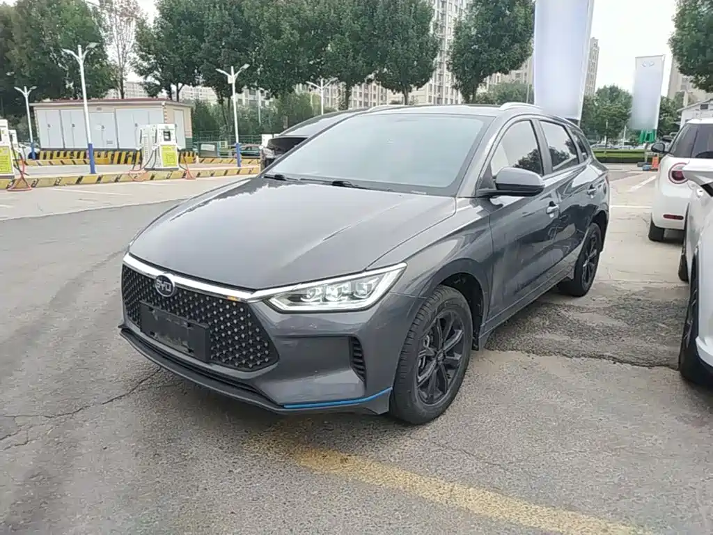 BYD e2