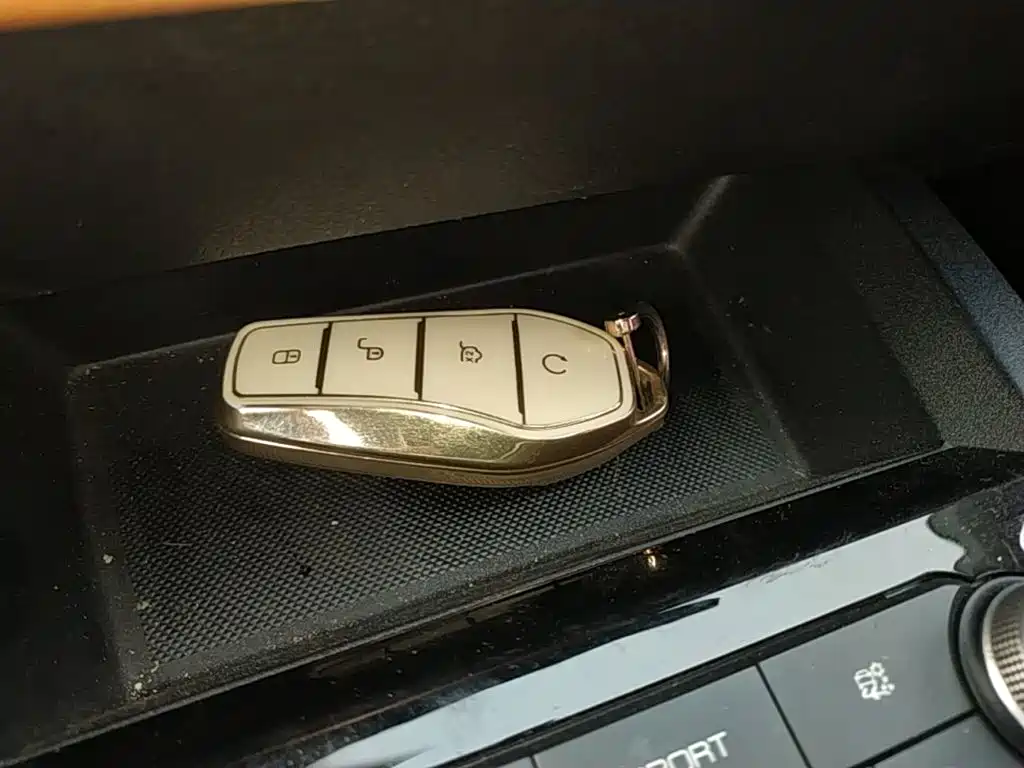 BYD e2 — миниатюра 9