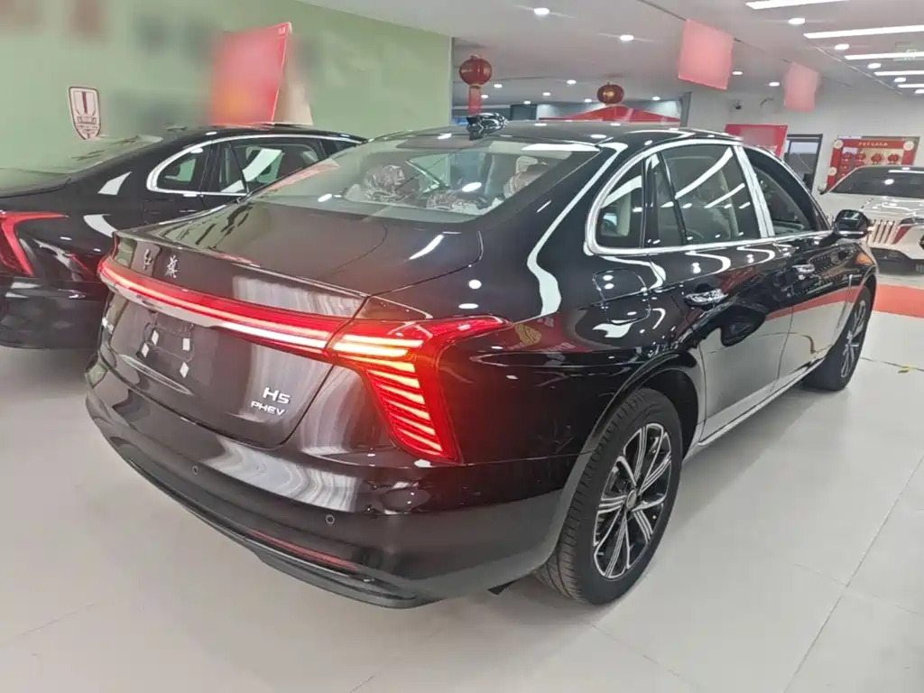 Hongqi Hongqi H5 PHEV — миниатюра 7