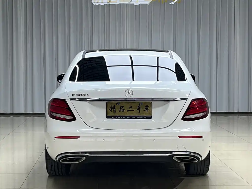 Mercedes-Benz E-Class — миниатюра 5
