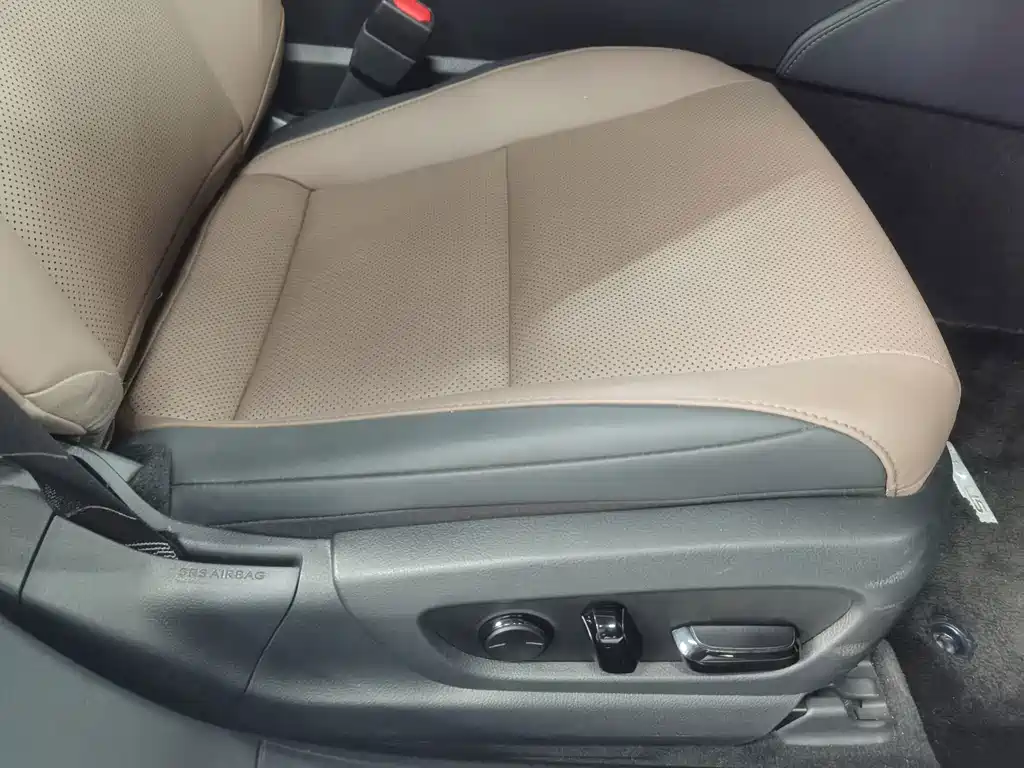 Lexus ES — миниатюра 14