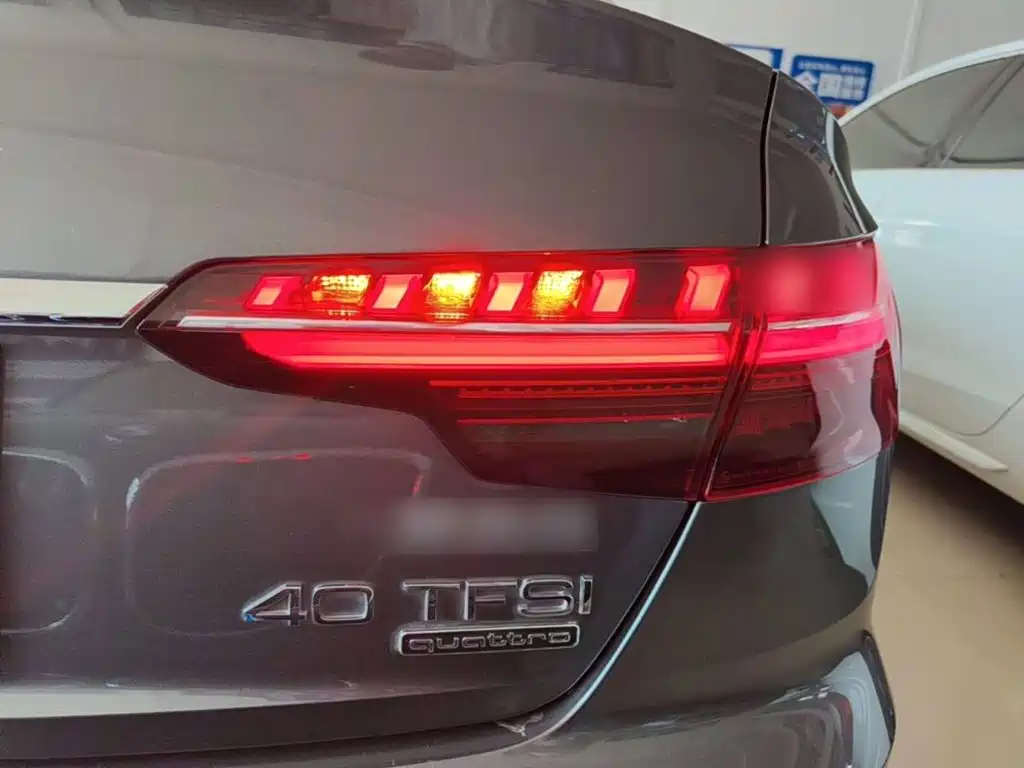 Audi A4L — миниатюра 8