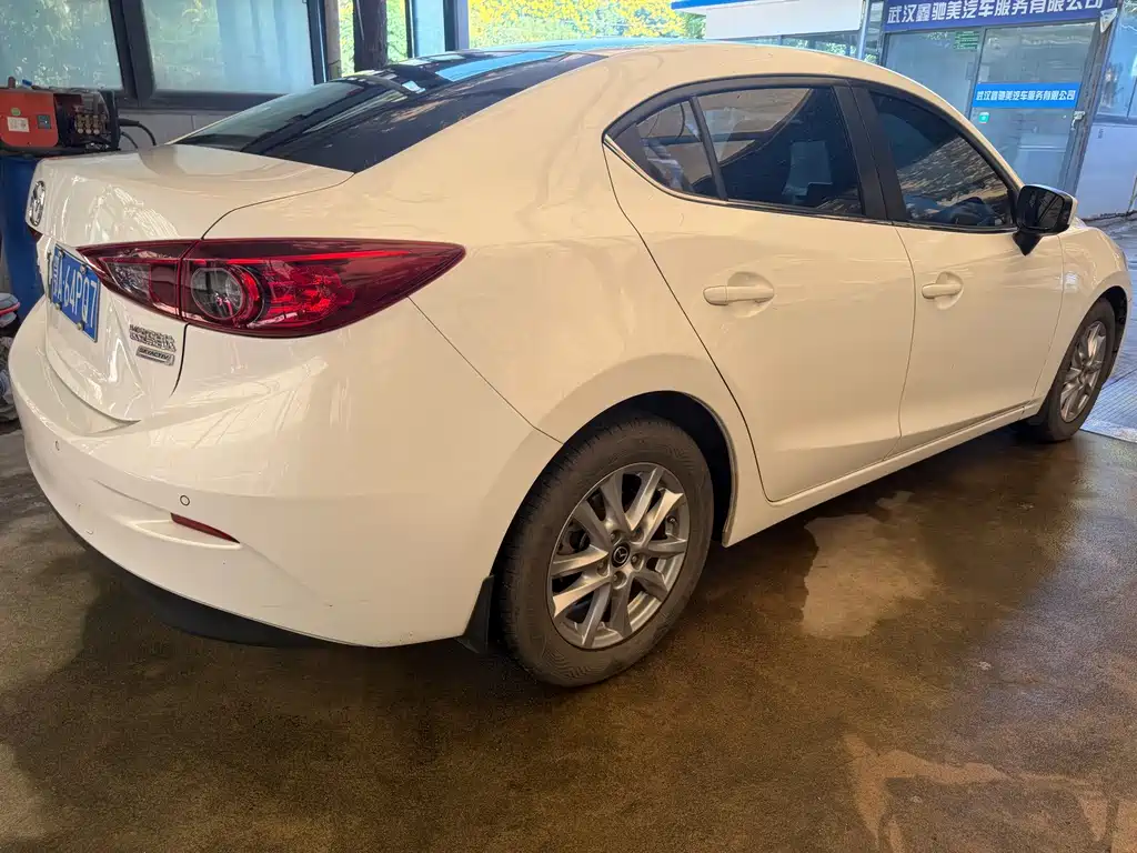 Mazda 3 Axela — миниатюра 11