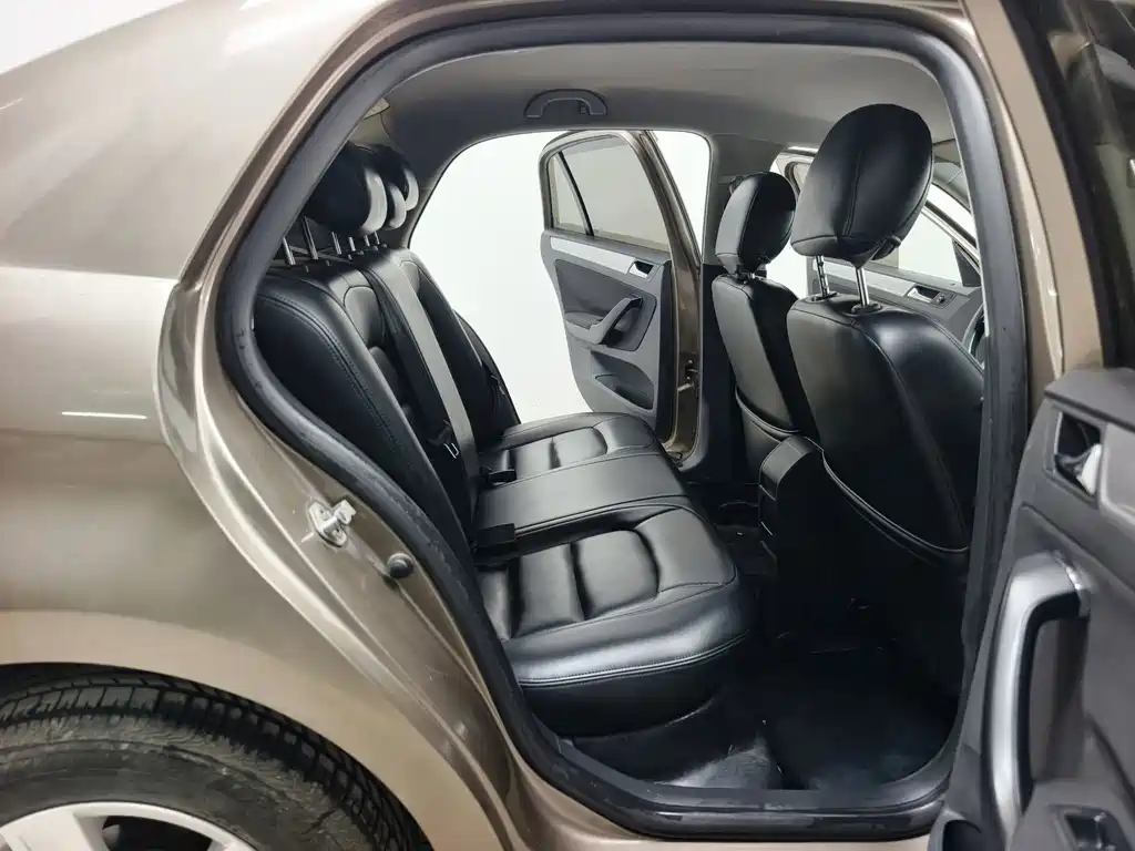 Volkswagen Bora — миниатюра 15