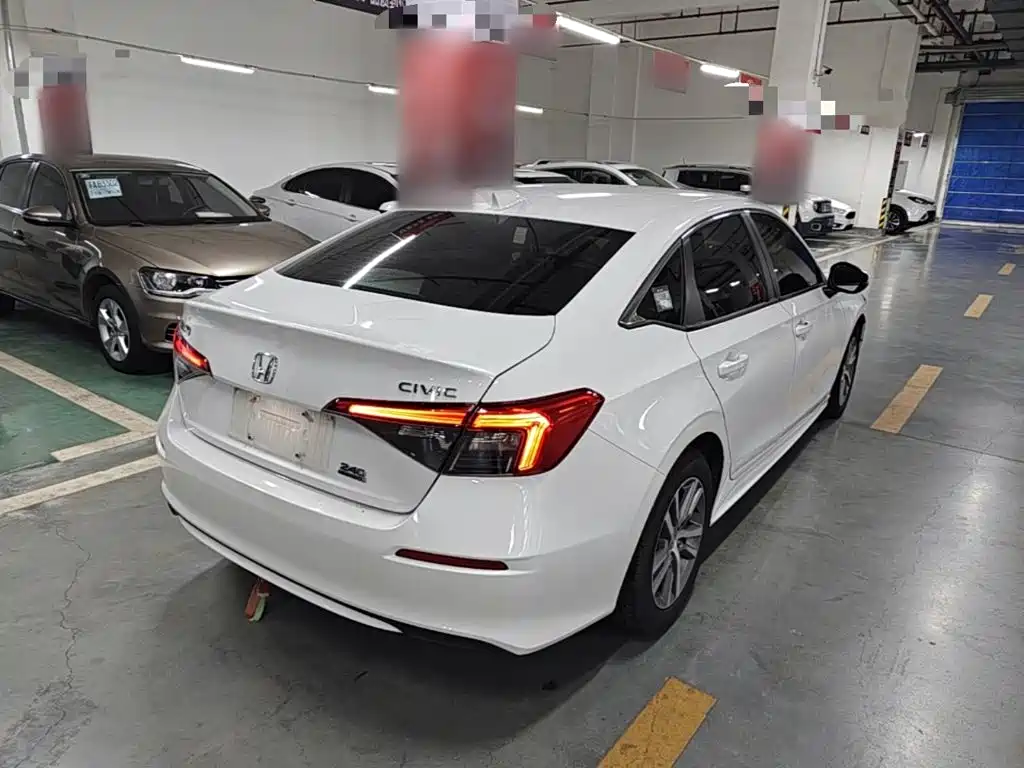 Honda Civic — миниатюра 7