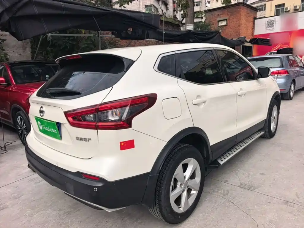 Nissan Qashqai — миниатюра 7