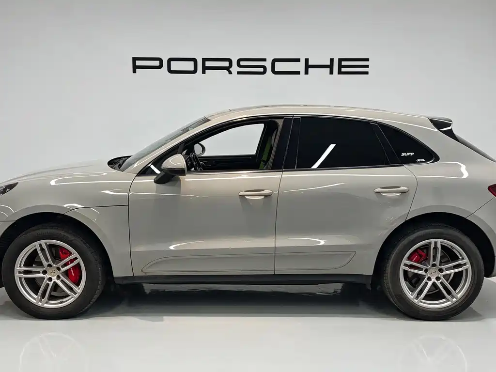 Porsche Macan — миниатюра 3