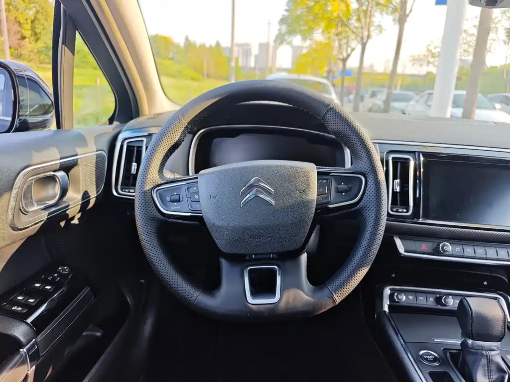 Citroen C6 — миниатюра 15