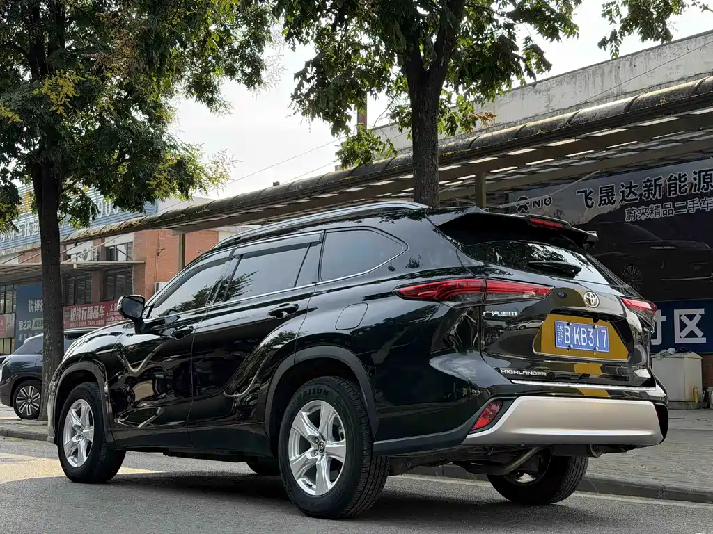 Toyota Highlander — миниатюра 11