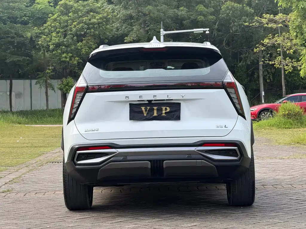 Geely Boyue L — миниатюра 7