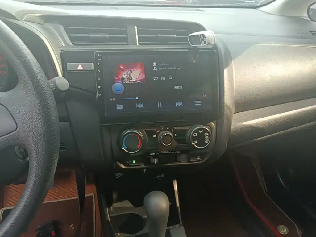Honda Fit — миниатюра 13
