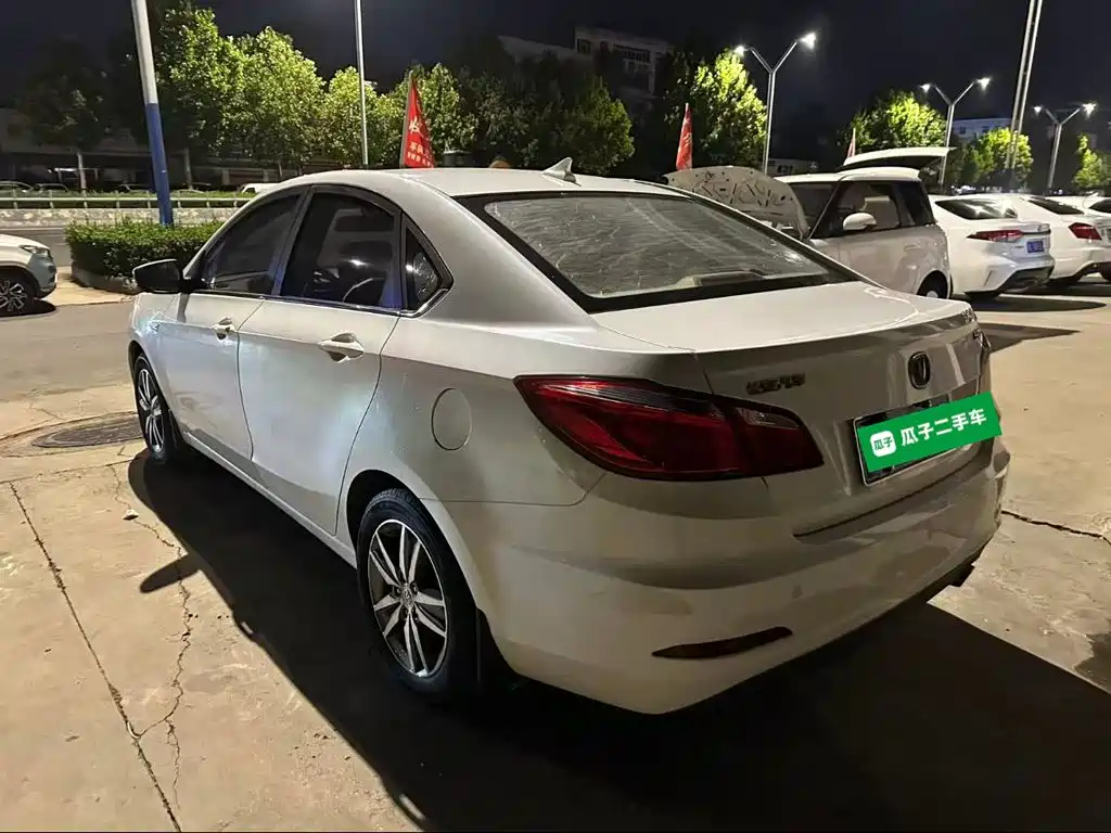 Changan Eado — миниатюра 5