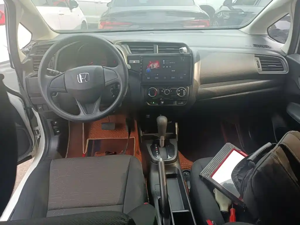 Honda Fit — миниатюра 10