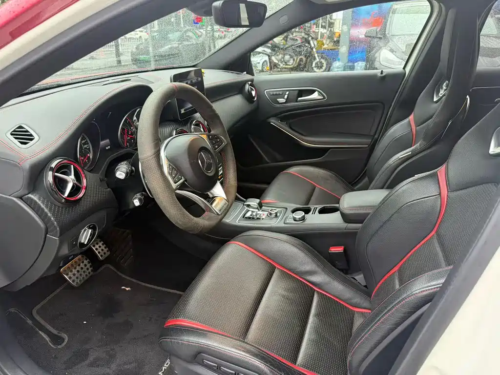 MERCEDES-BENZ A CLASS AMG