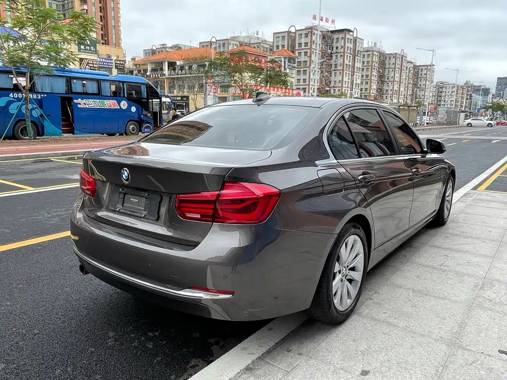 BMW 3 Series — миниатюра 8