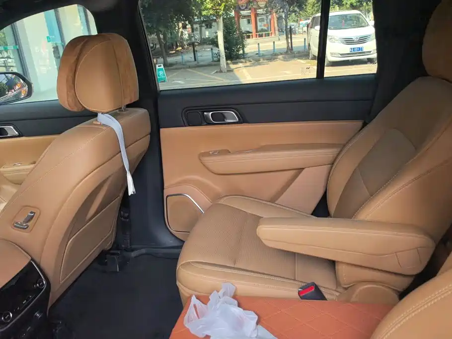 Li Auto Li ONE — миниатюра 11