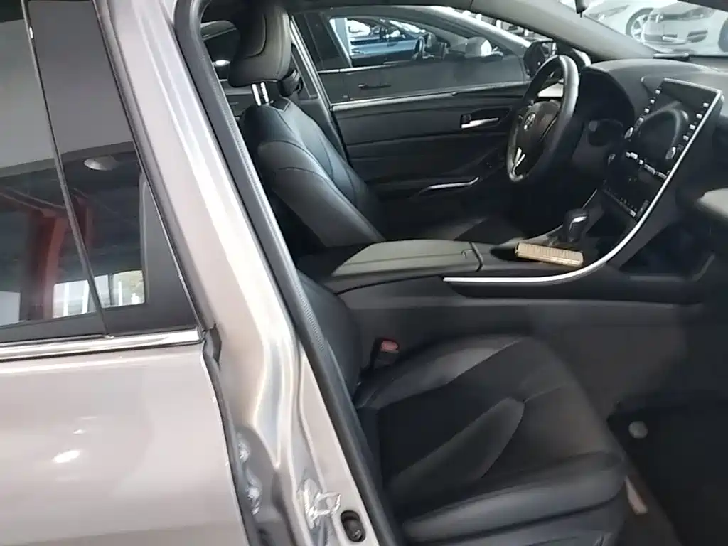 Toyota Avalon — миниатюра 25