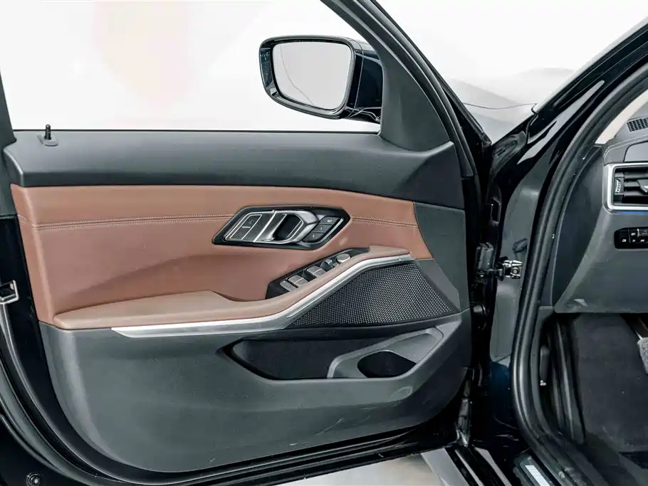 BMW 3 Series — миниатюра 15