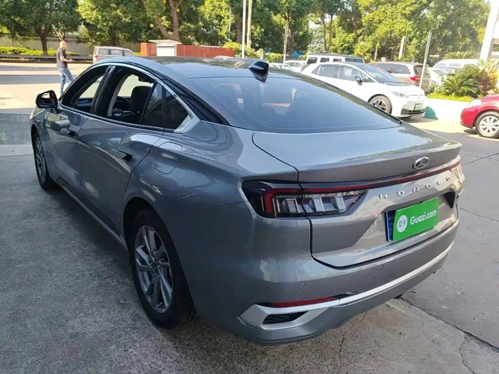 Ford Mondeo — миниатюра 5