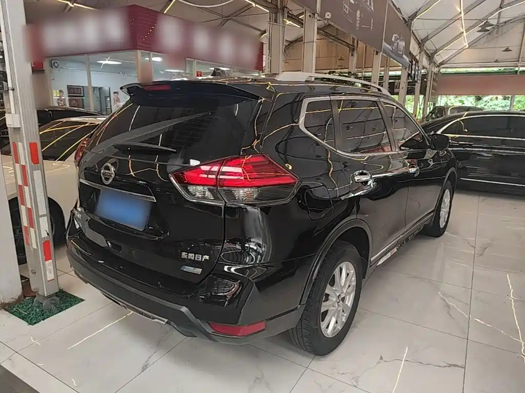 Nissan X-Trail — миниатюра 7