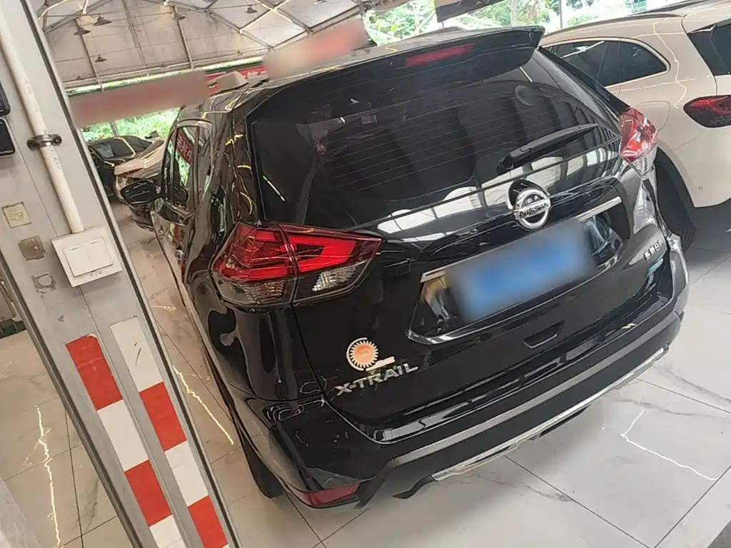 Nissan X-Trail — миниатюра 5